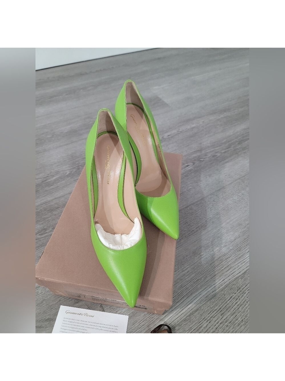 Rare GIANVITO ROSSI 105 Kiwi Leather Pumps - Picture 14 of 16